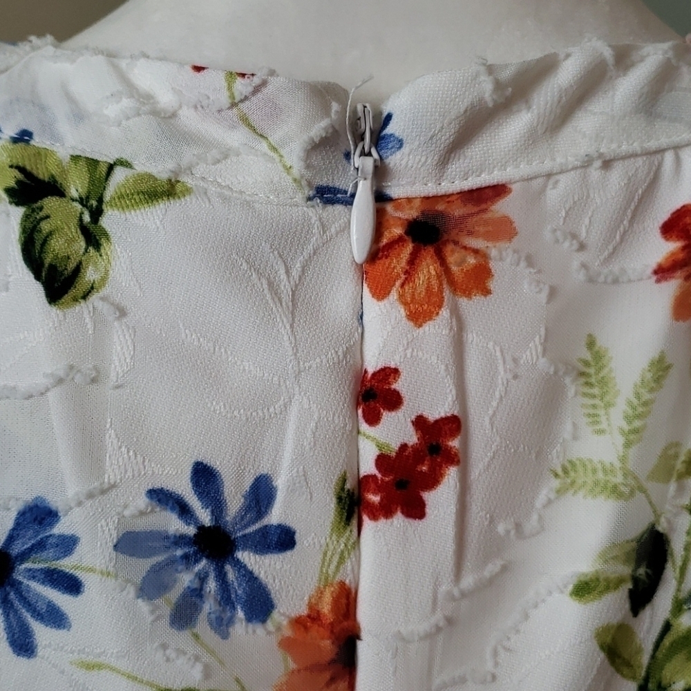 Elle Halter Fit and Flare Floral Dress Sz S - Picture 8 of 8